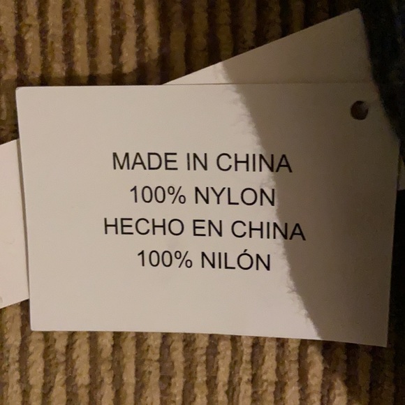 Puppy at Heart “PUG” Child’s mittens NEW - Picture 9 of 11